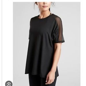 Athleta Essence tee (FINALPRICEDROP)